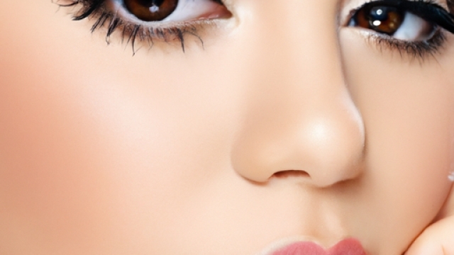5 Secrets to Achieving Flawless Eyeliner Application