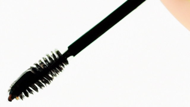 Exploring the pros and cons of liquid eyeliner